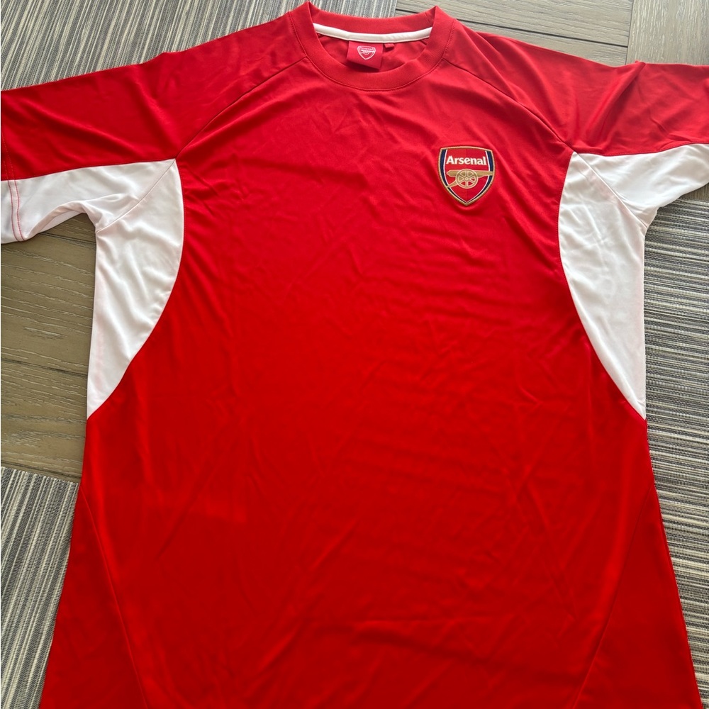 Arsenal Fans!  Authentic Arsenal gear never worn.